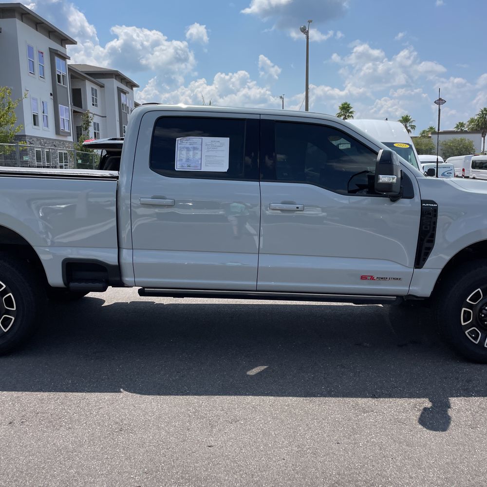2025 Ford F-250 Super Duty Platinum