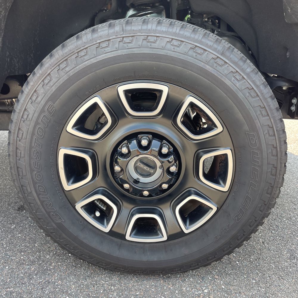 2025 Ford F-250 Super Duty Platinum