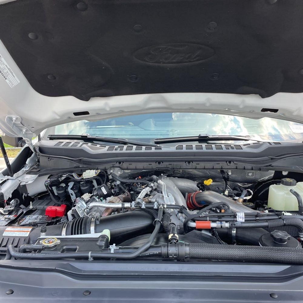 2025 Ford F-250 Super Duty Platinum