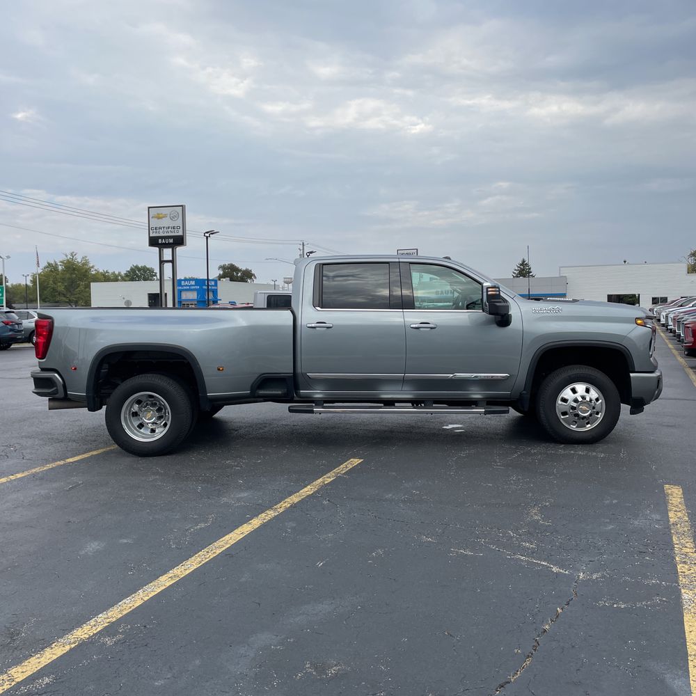 2024 Chevrolet Silverado 3500HD High Country