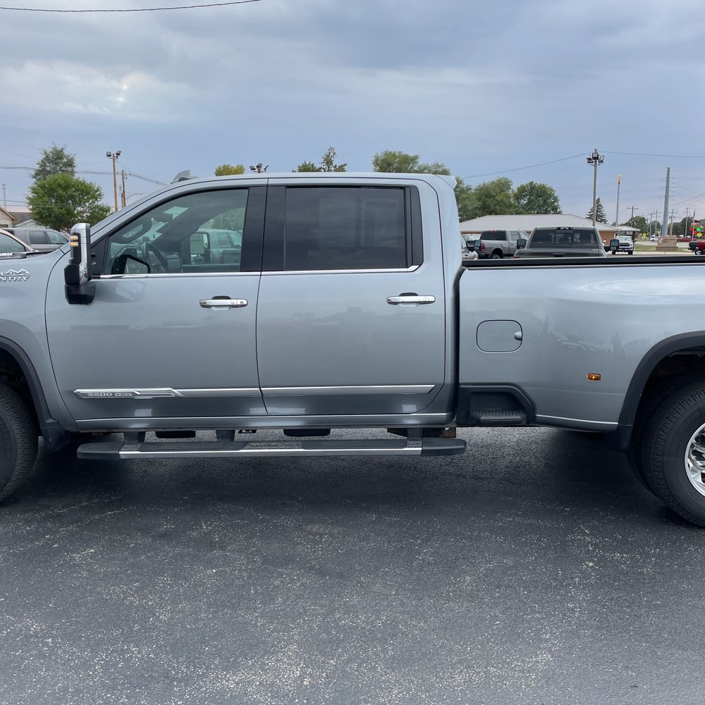2024 Chevrolet Silverado 3500HD High Country