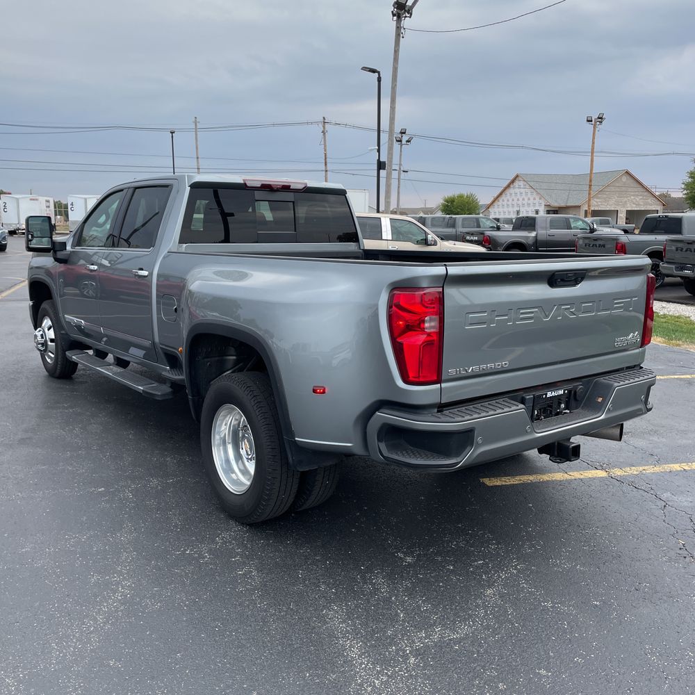 2024 Chevrolet Silverado 3500HD High Country