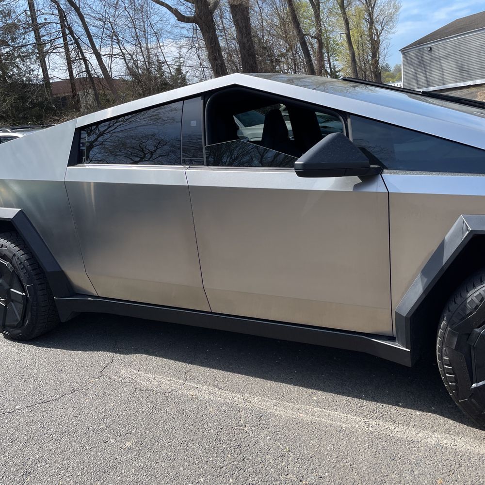 2024 Tesla Cybertruck Base