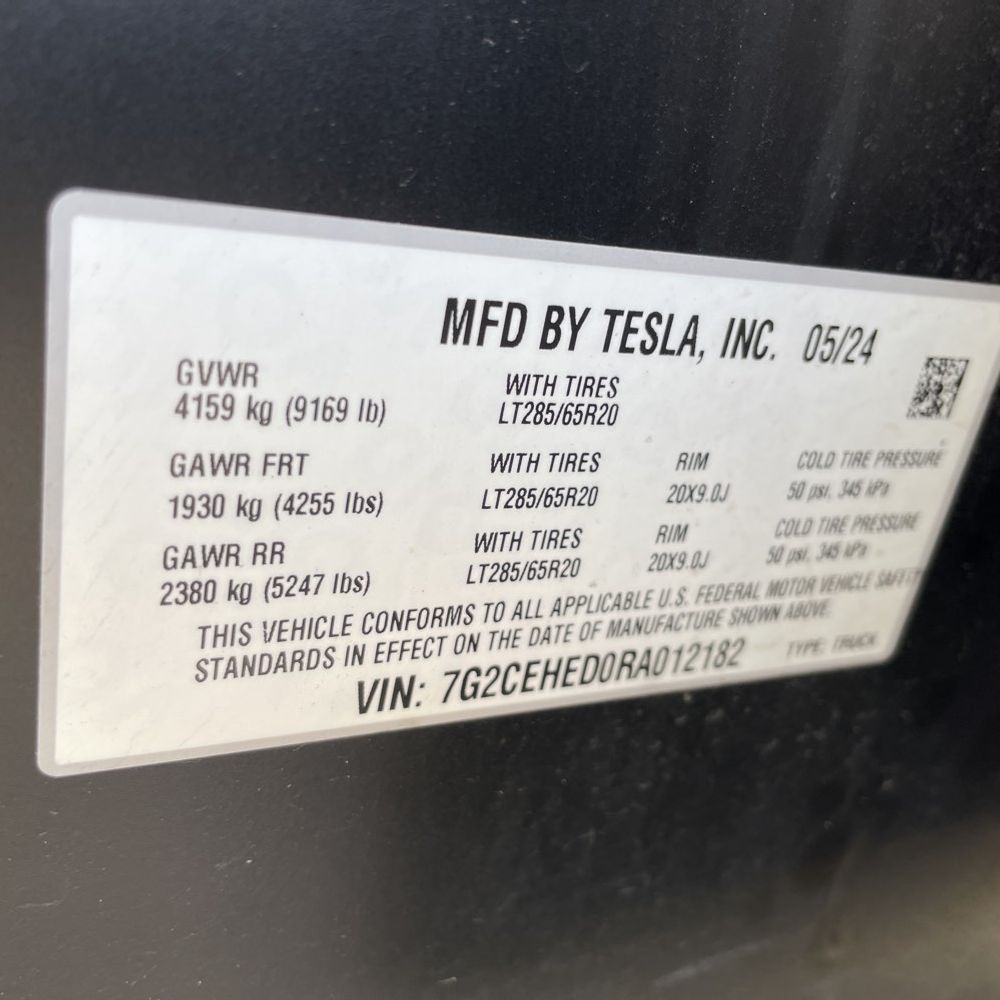 2024 Tesla Cybertruck Base