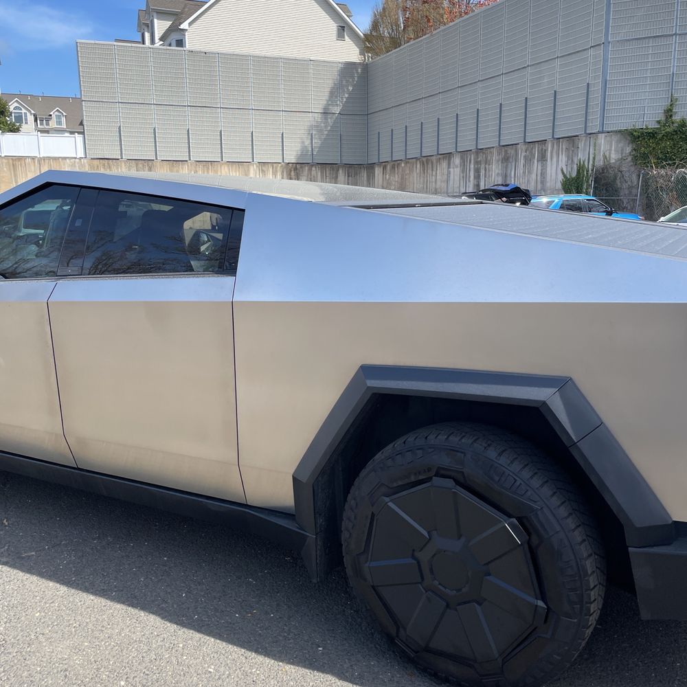 2024 Tesla Cybertruck Base