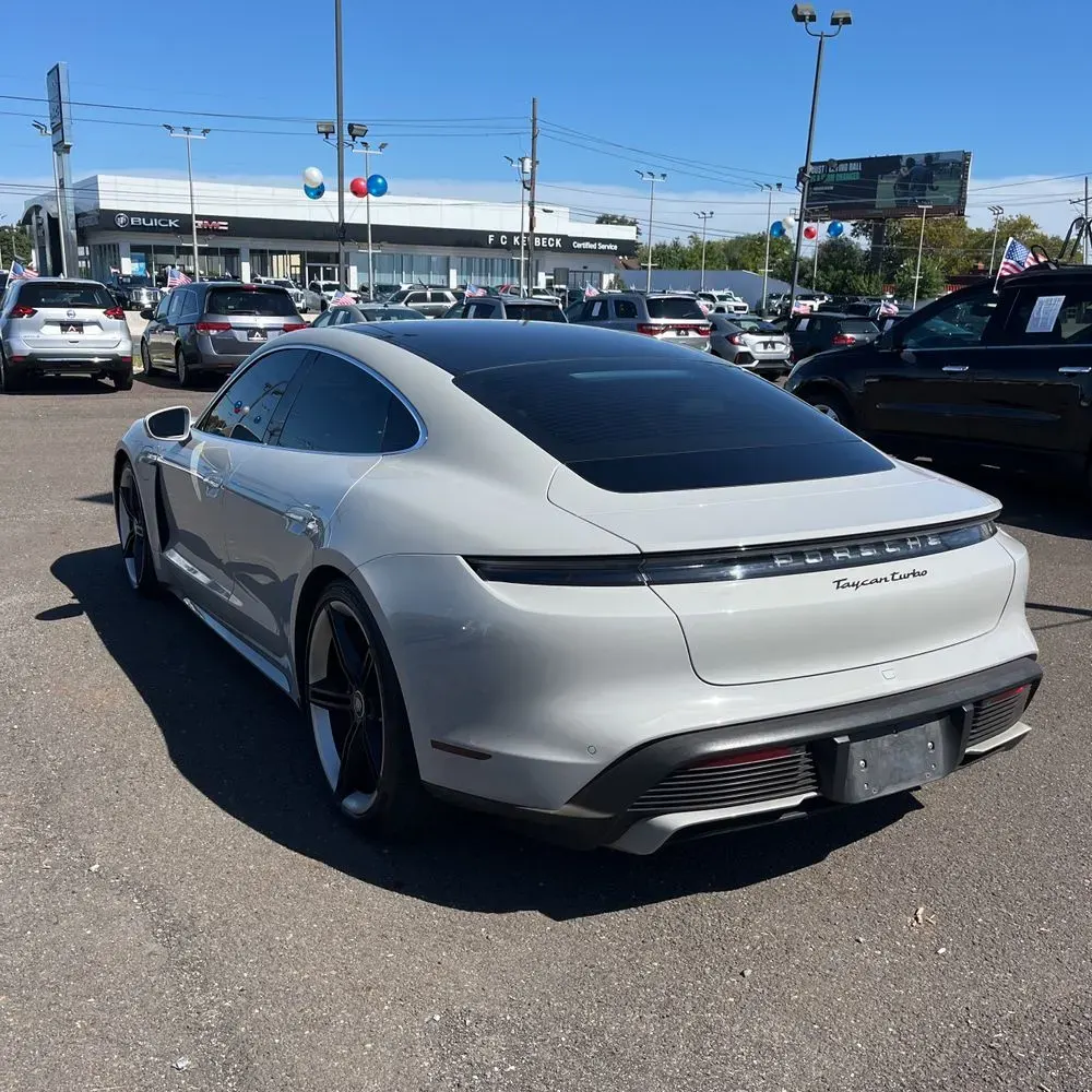 2021 Porsche Taycan Turbo