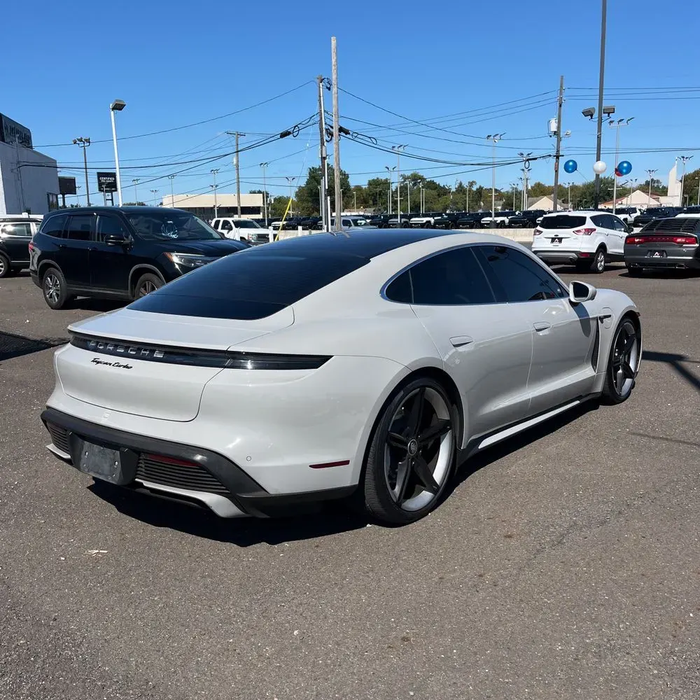 2021 Porsche Taycan Turbo