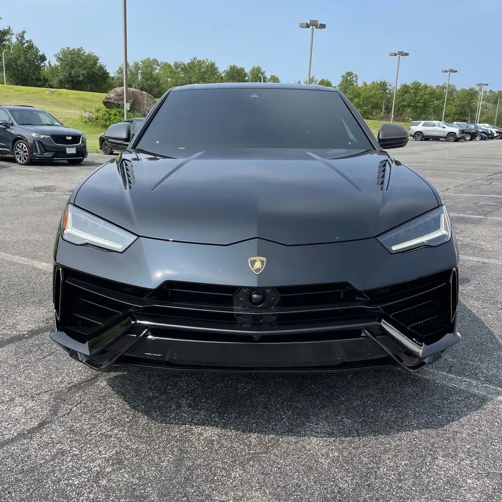 2023 Lamborghini Urus S