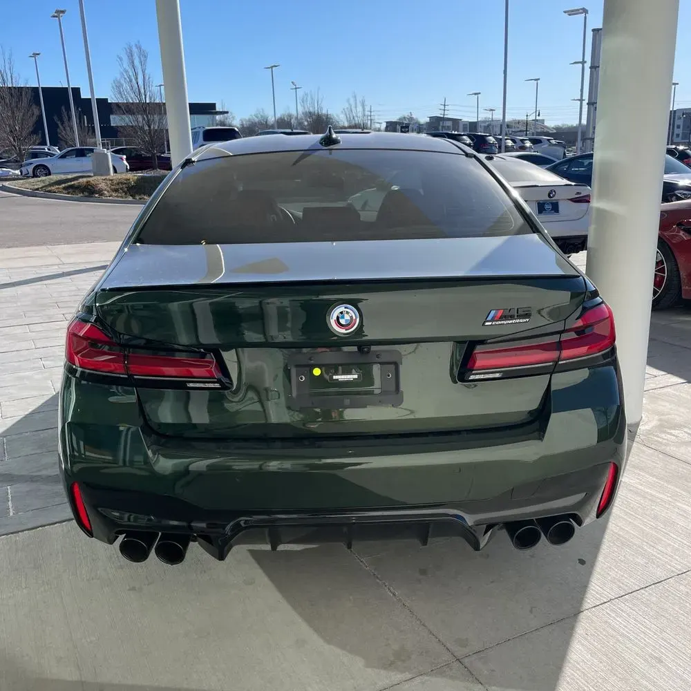 2023 BMW M5