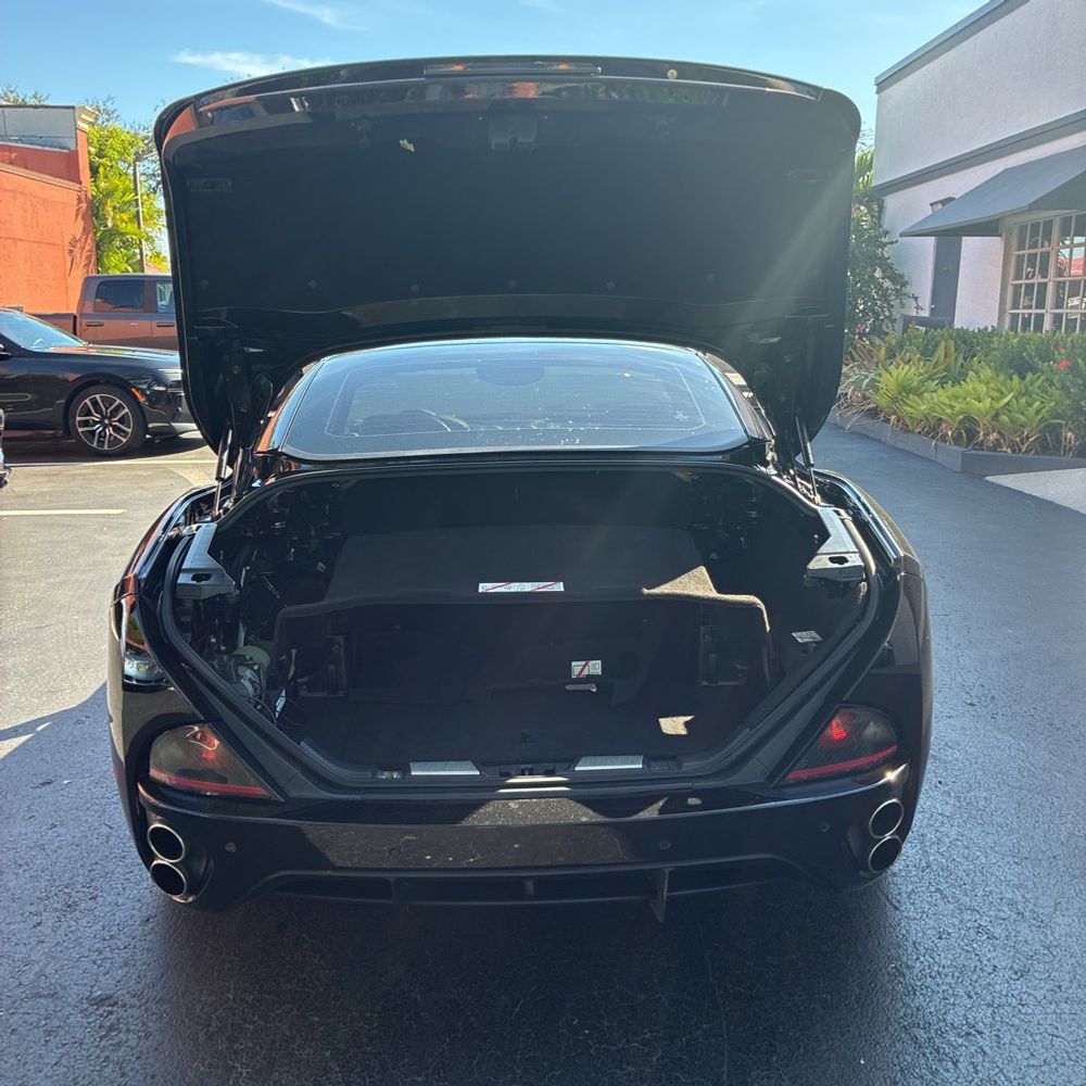2010 Ferrari California Base