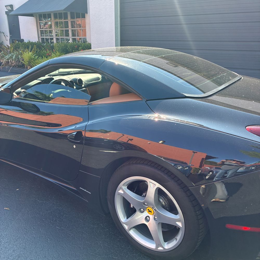 2010 Ferrari California Base