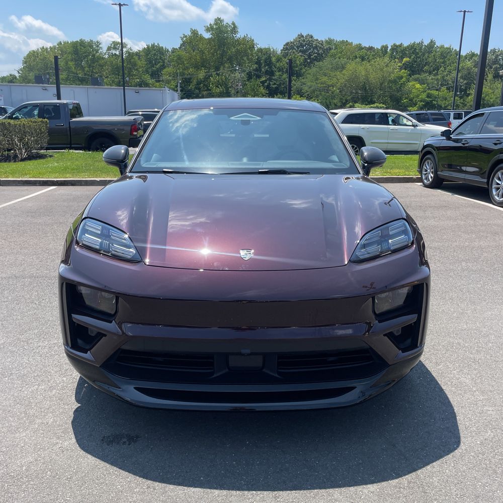2025 Porsche Macan Turbo Electric