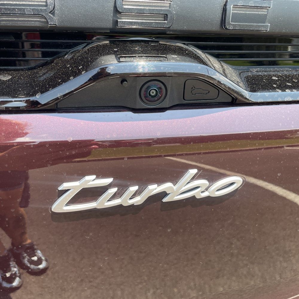 2025 Porsche Macan Turbo Electric