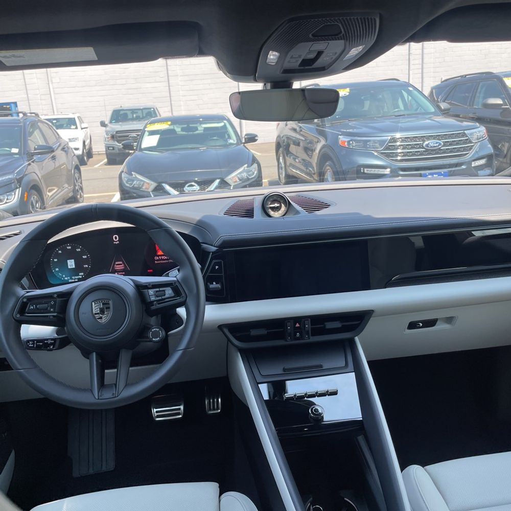 2025 Porsche Macan Turbo Electric