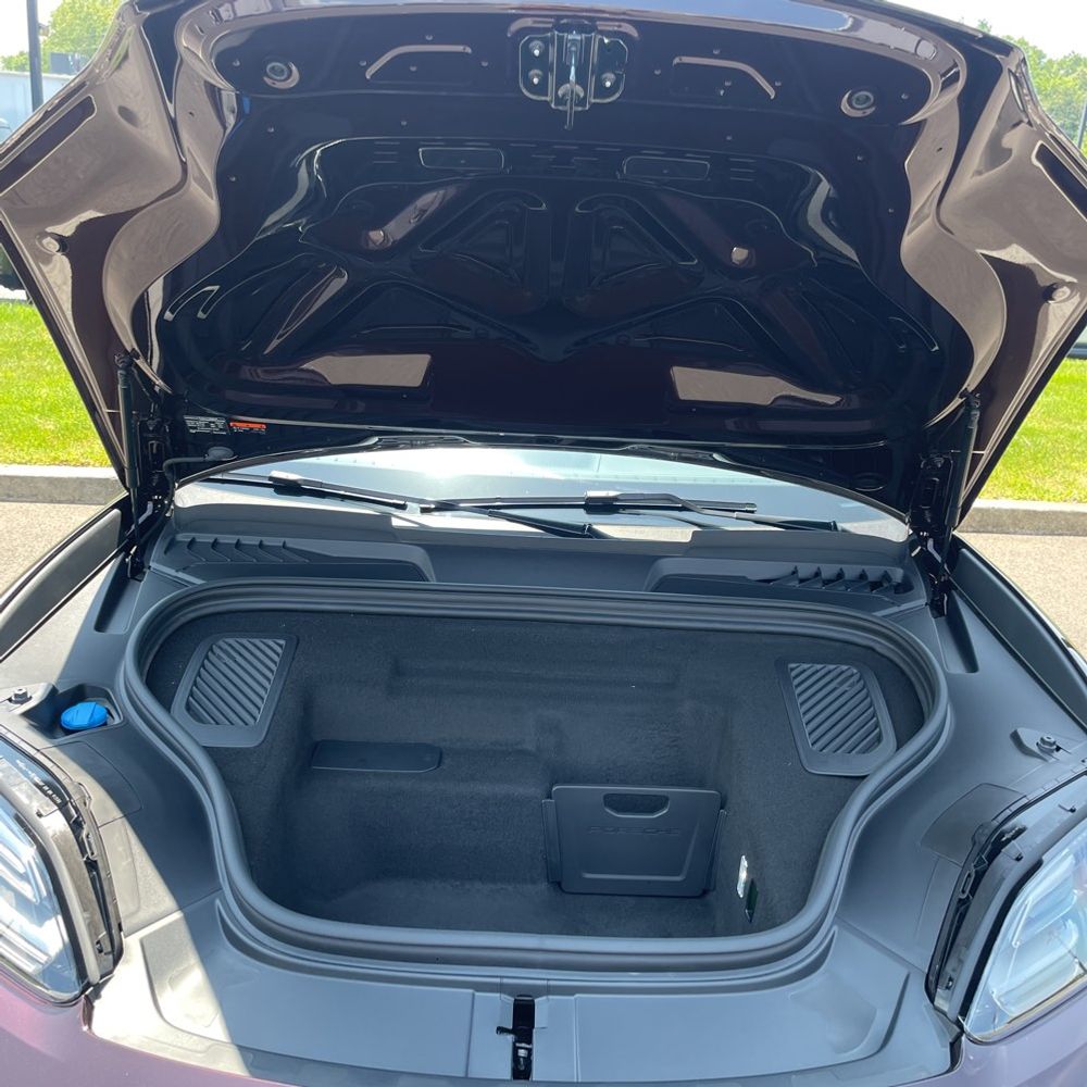 2025 Porsche Macan Turbo Electric
