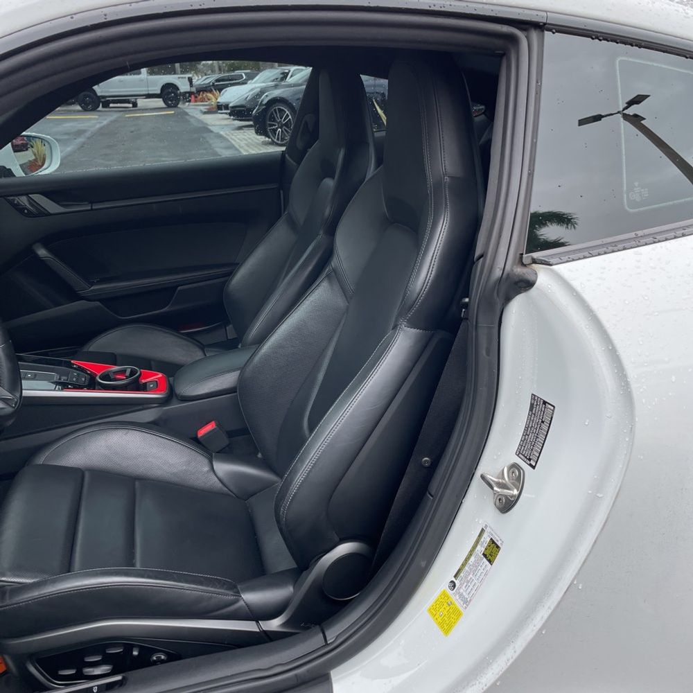 2020 Porsche 911 Carrera 4S