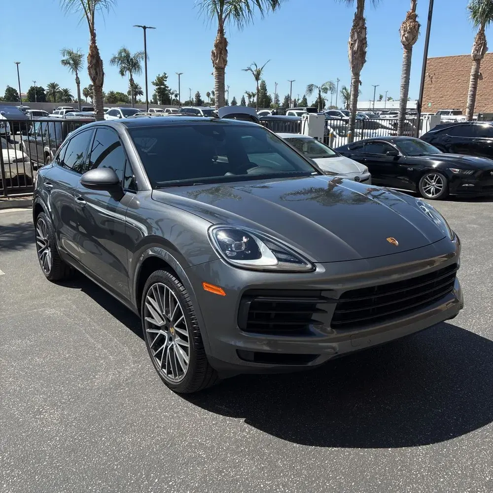 2022 Porsche Cayenne Base