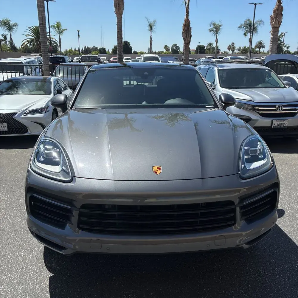 2022 Porsche Cayenne Base
