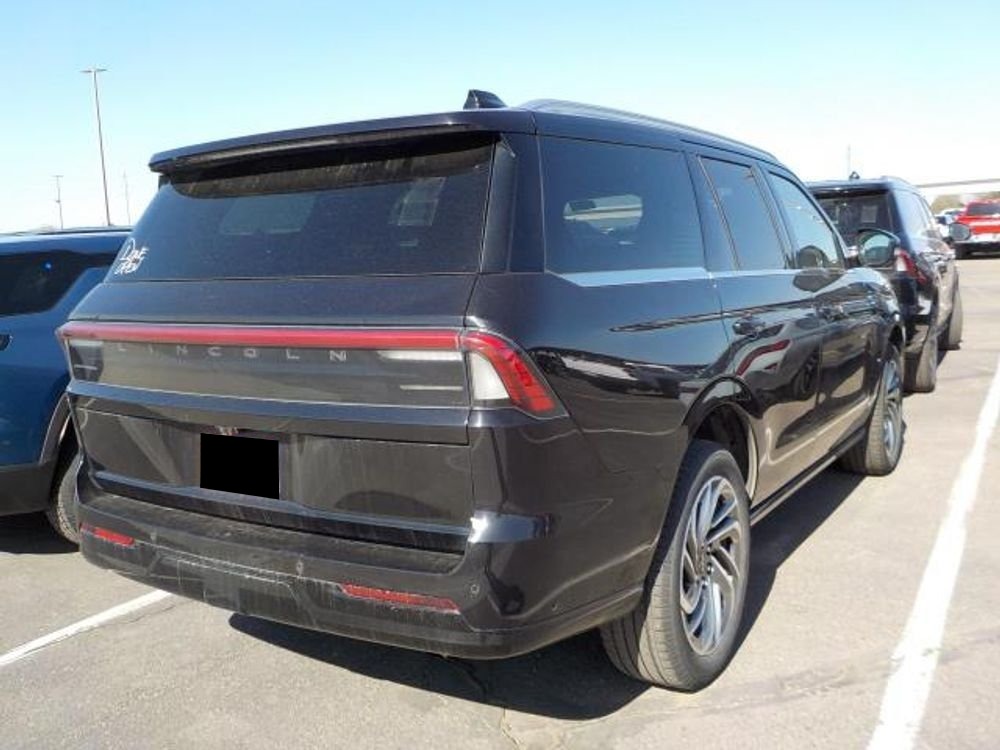 2025 Lincoln Navigator Reserve
