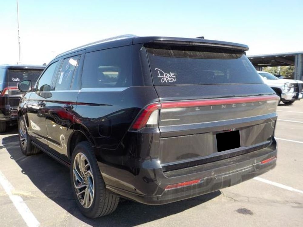 2025 Lincoln Navigator Reserve