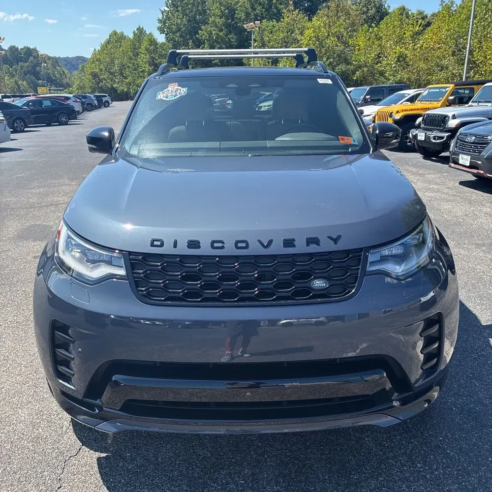 2024 Land Rover Discovery Dynamic SE P300