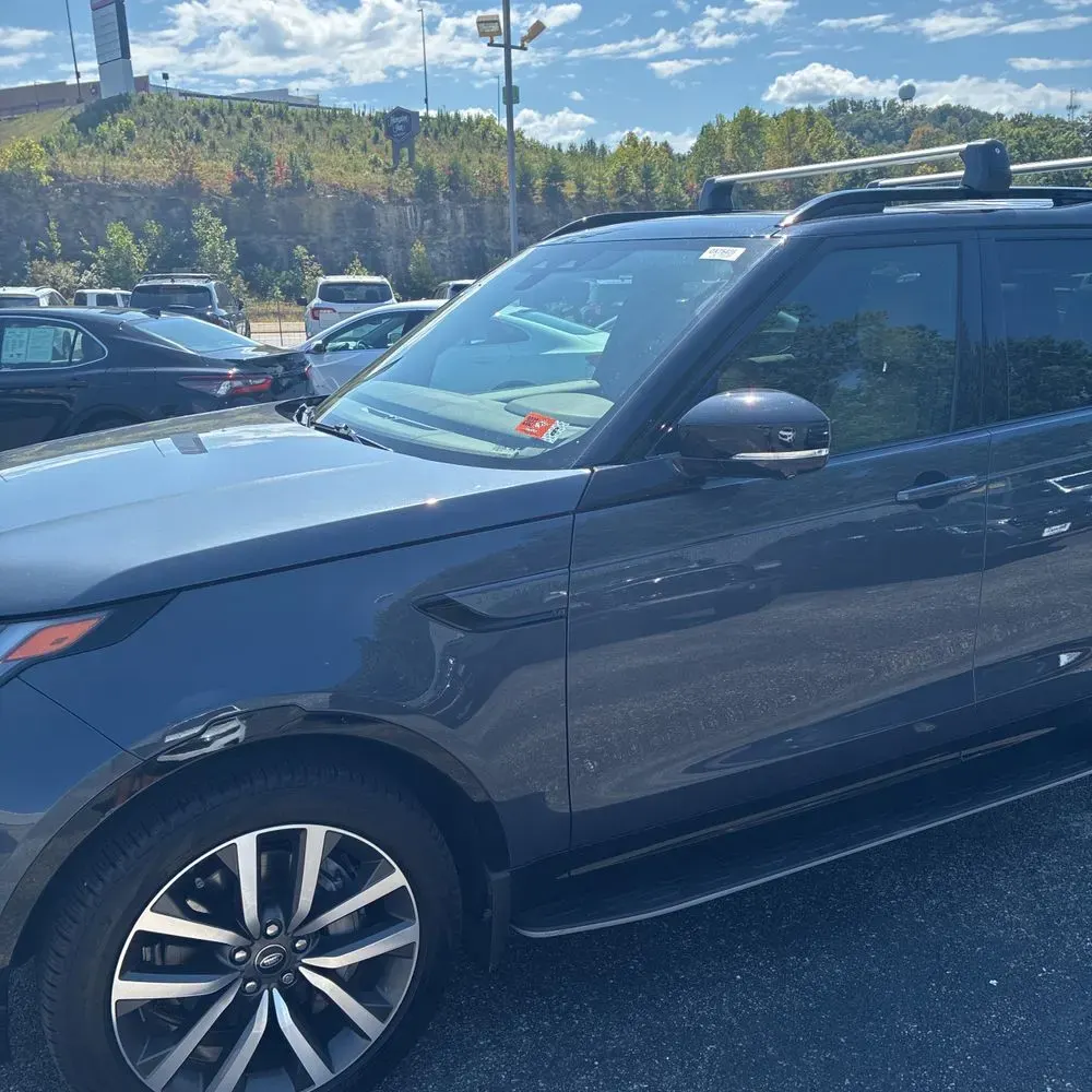 2024 Land Rover Discovery Dynamic SE P300