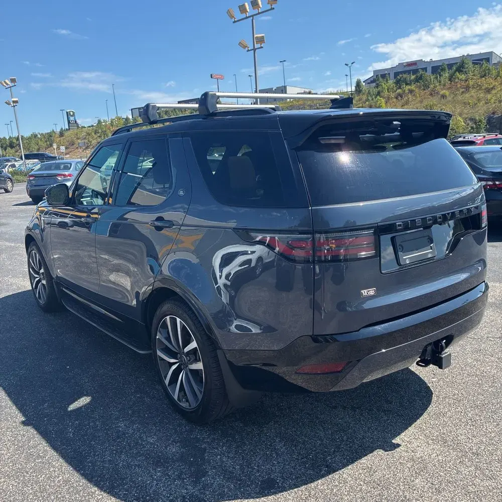 2024 Land Rover Discovery Dynamic SE P300