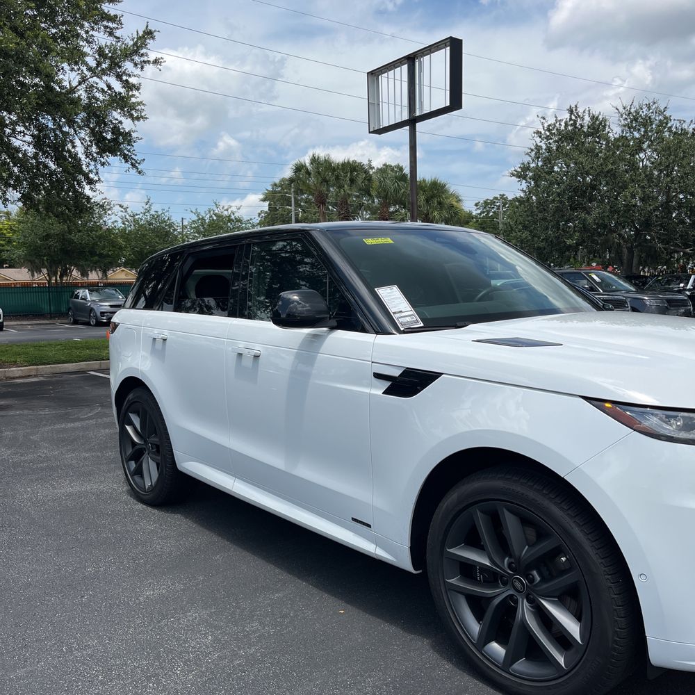 2024 Land Rover Range Rover Sport P550e Autobiography
