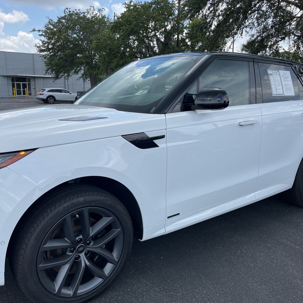 2024 Land Rover Range Rover Sport P550e Autobiography