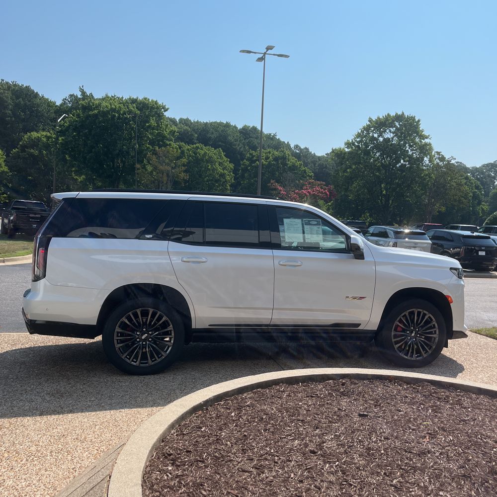 2024 Cadillac Escalade-V Base