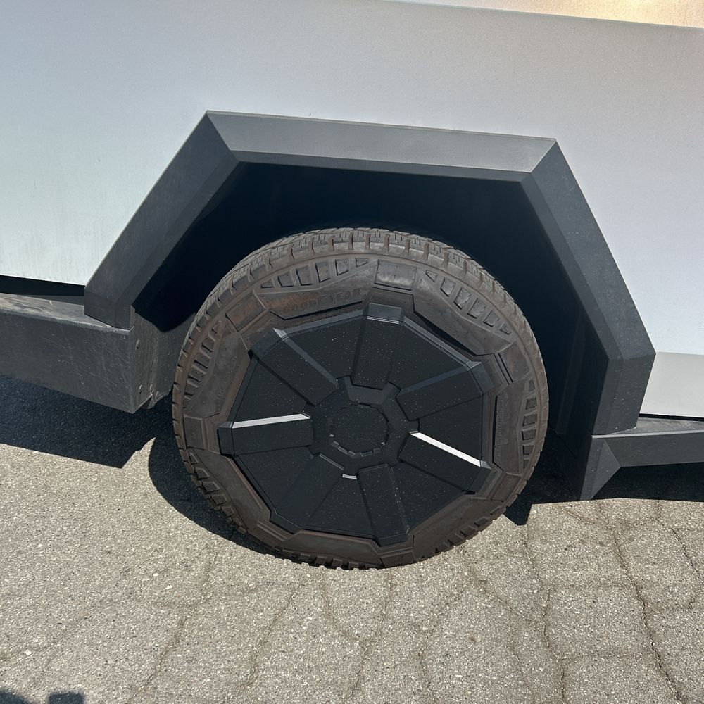 2024 Tesla Cybertruck Base