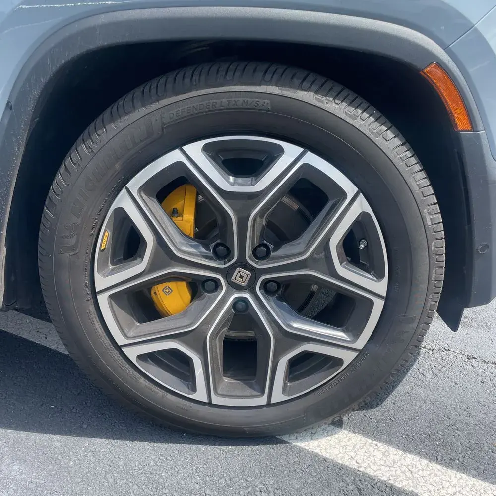 2023 Rivian R1S Launch Ed Quad-Motor