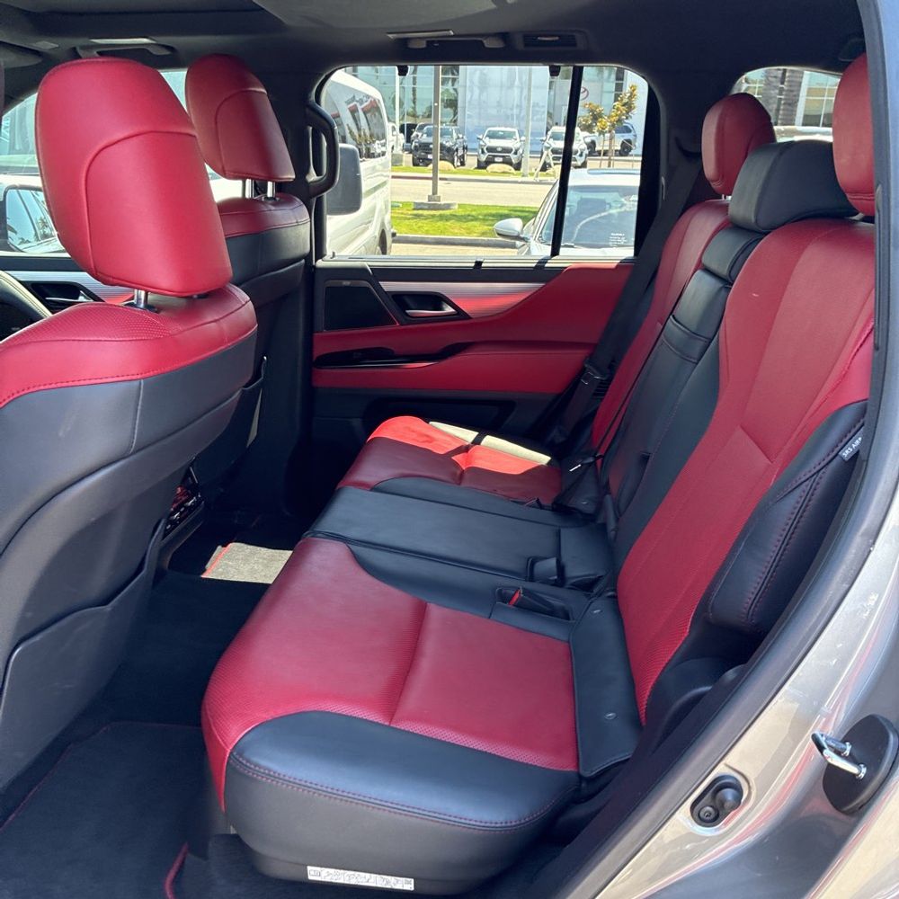 2023 Lexus LX 600 F SPORT Handling
