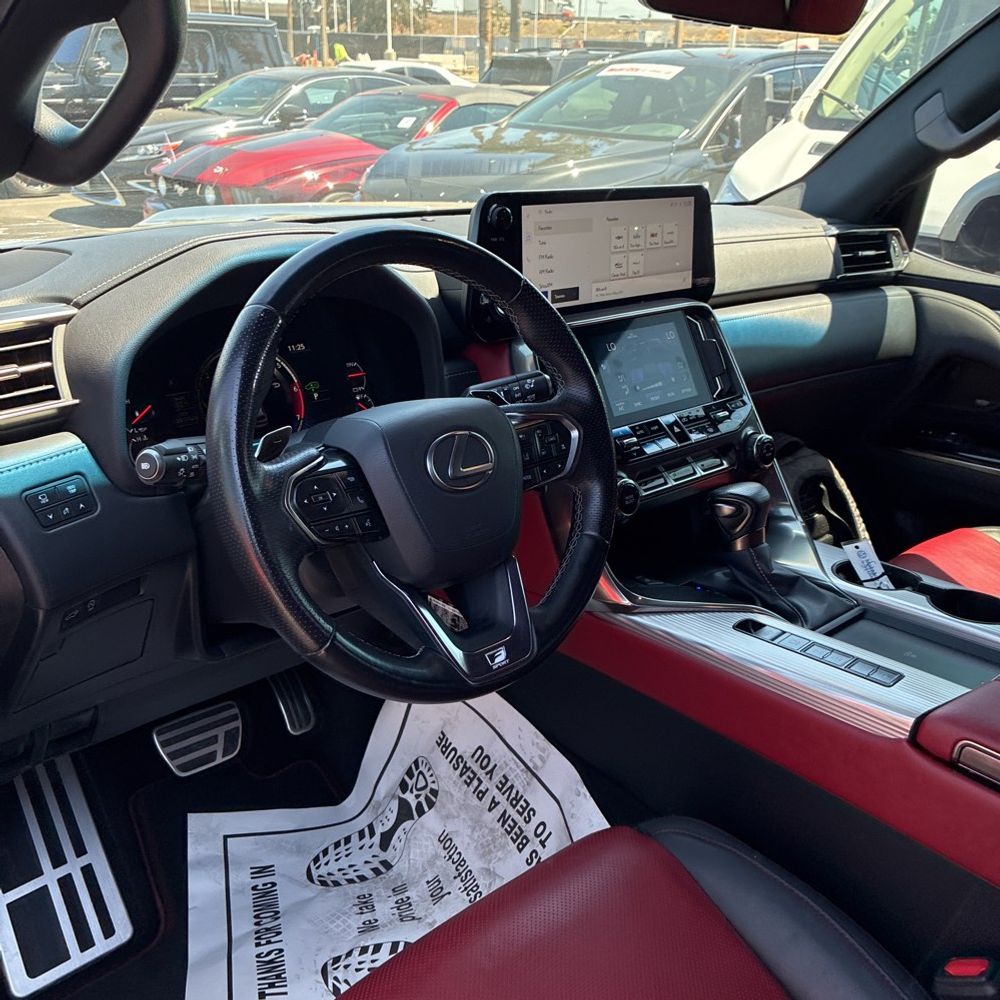 2023 Lexus LX 600 F SPORT Handling