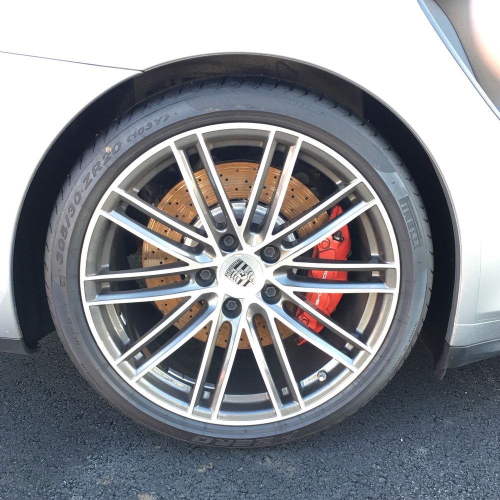 2017 Porsche 911 Carrera 4 Turbo S