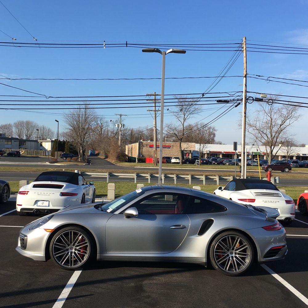 2017 Porsche 911 Carrera 4 Turbo S
