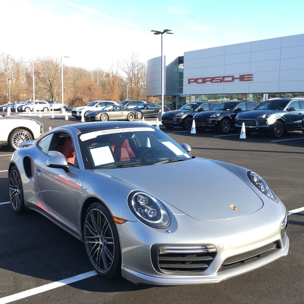 2017 Porsche 911 Carrera 4 Turbo S