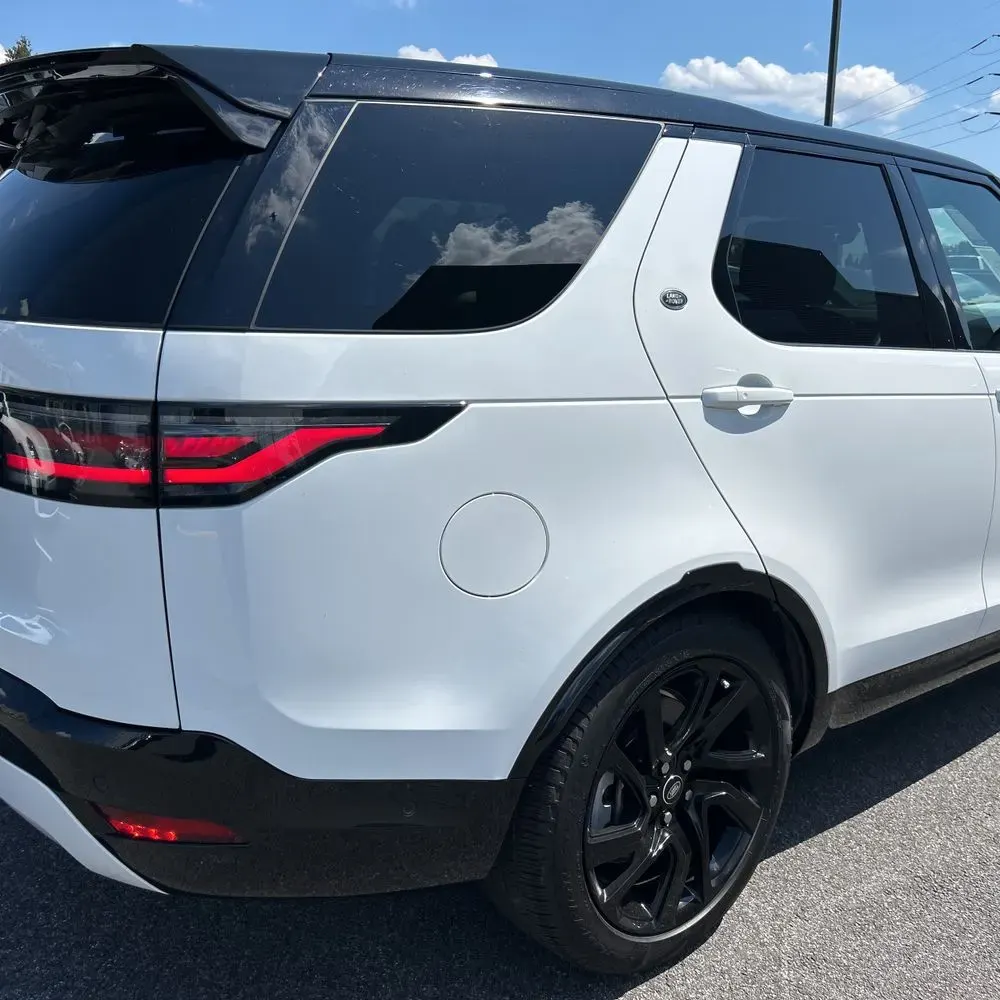 2024 Land Rover Discovery Dynamic SE P300