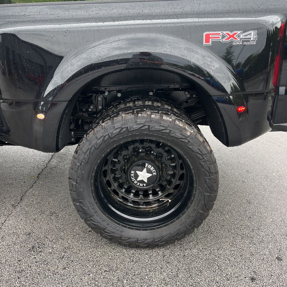 2025 Ford F450SD Platinum