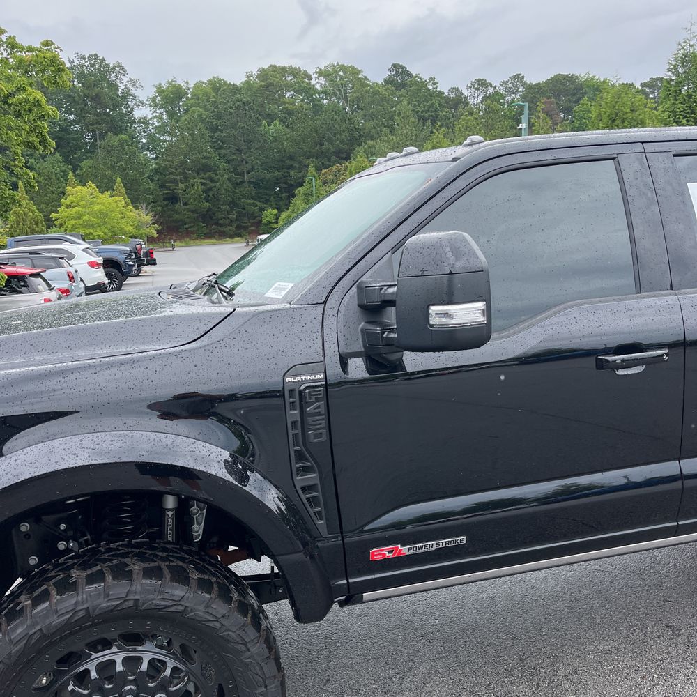 2025 Ford F450SD Platinum