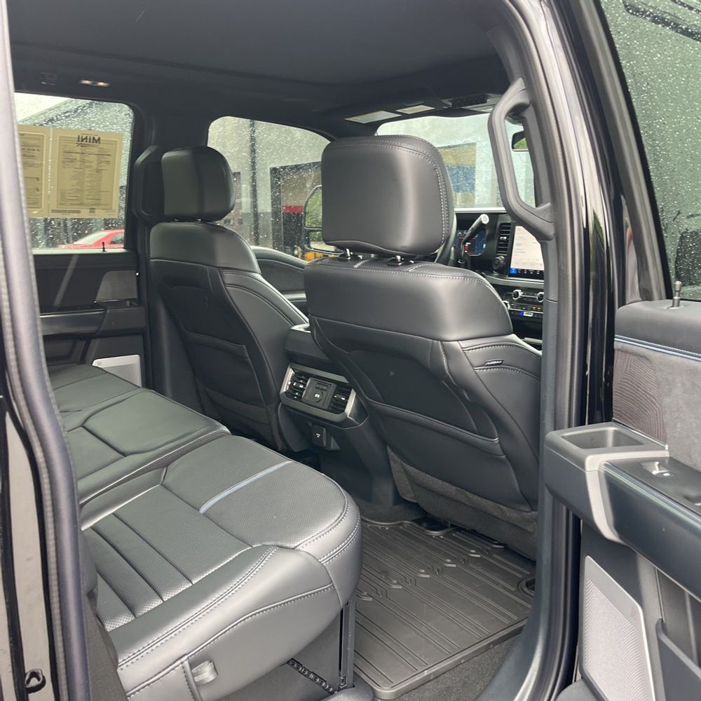 2025 Ford F450SD Platinum