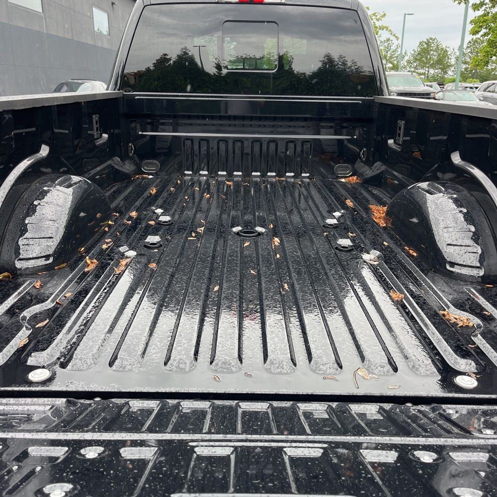 2025 Ford F450SD Platinum