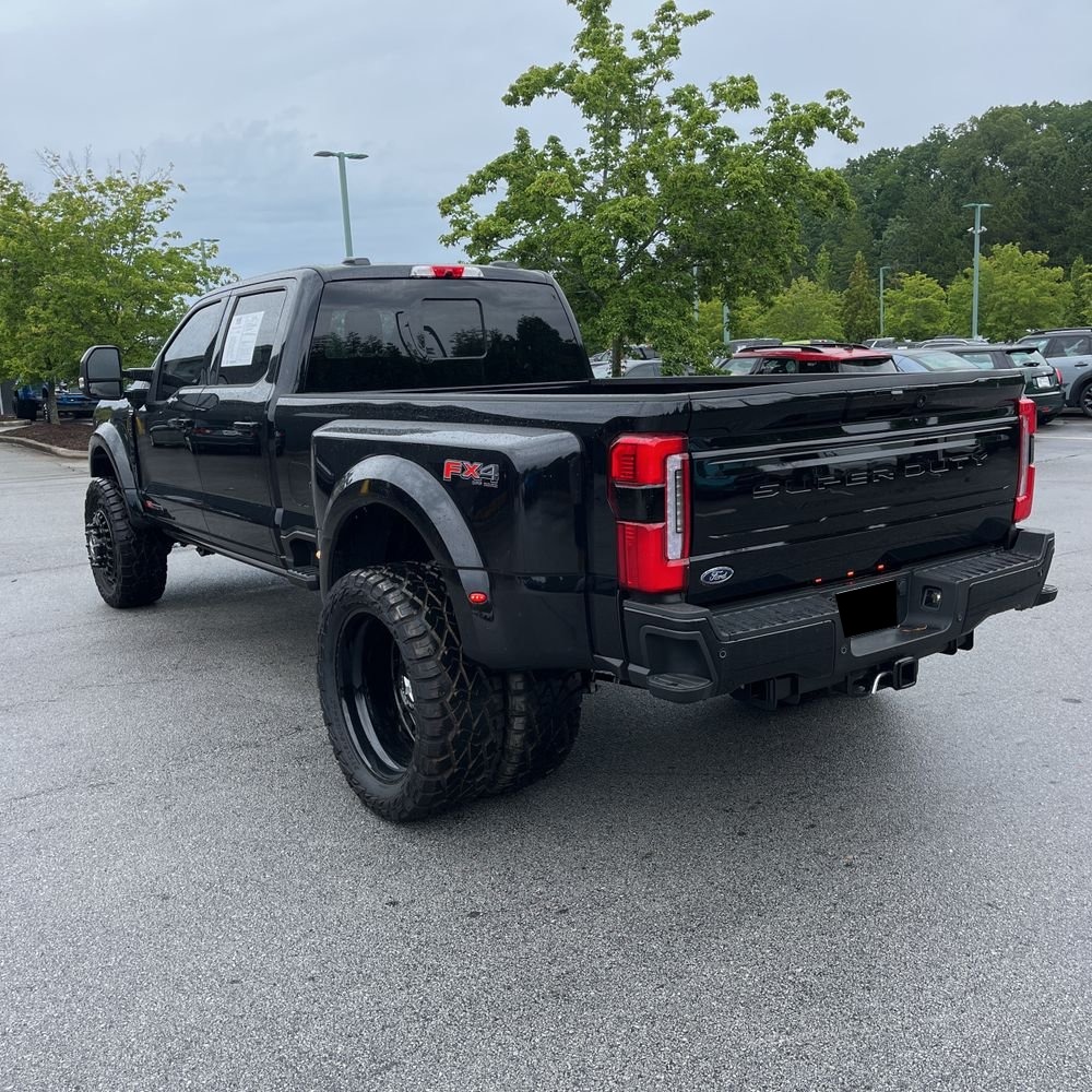 2025 Ford F450SD Platinum