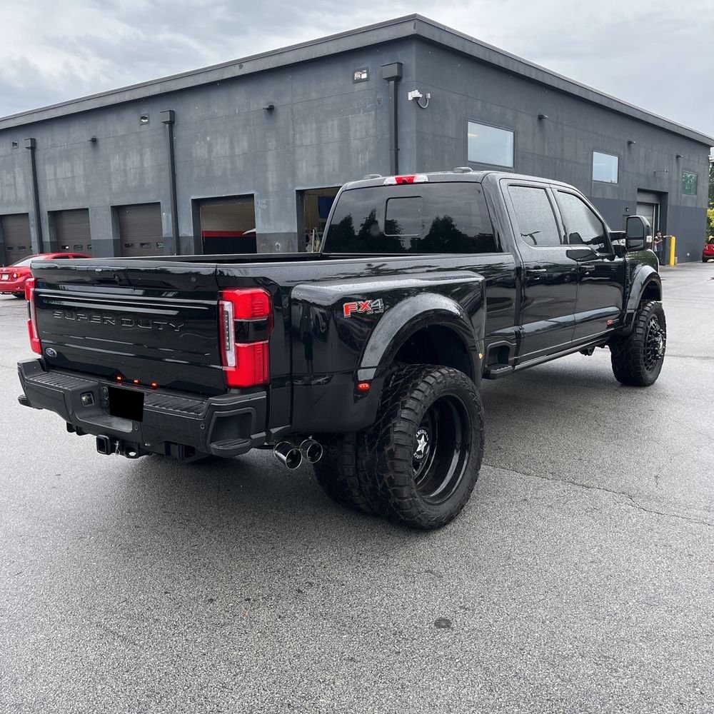 2025 Ford F450SD Platinum