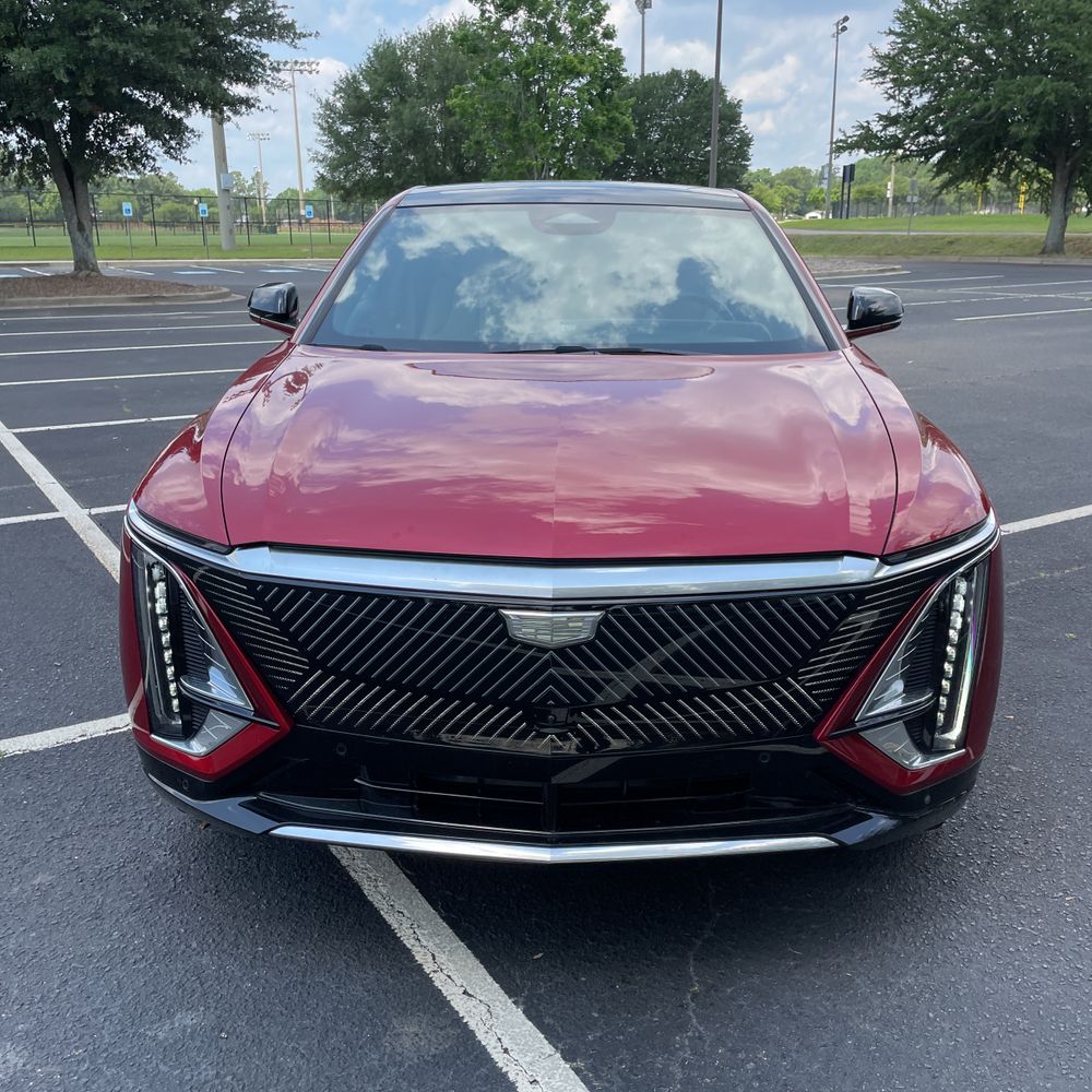 2024 Cadillac LYRIQ Luxury 3