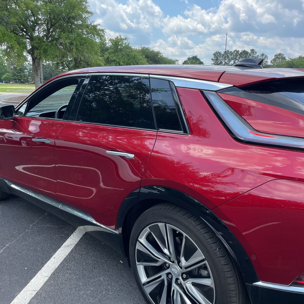 2024 Cadillac LYRIQ Luxury 3