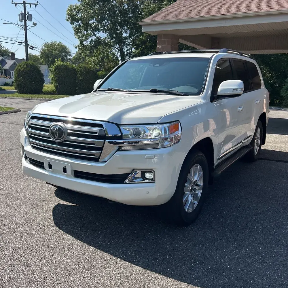 2019 Toyota Land Cruiser Base