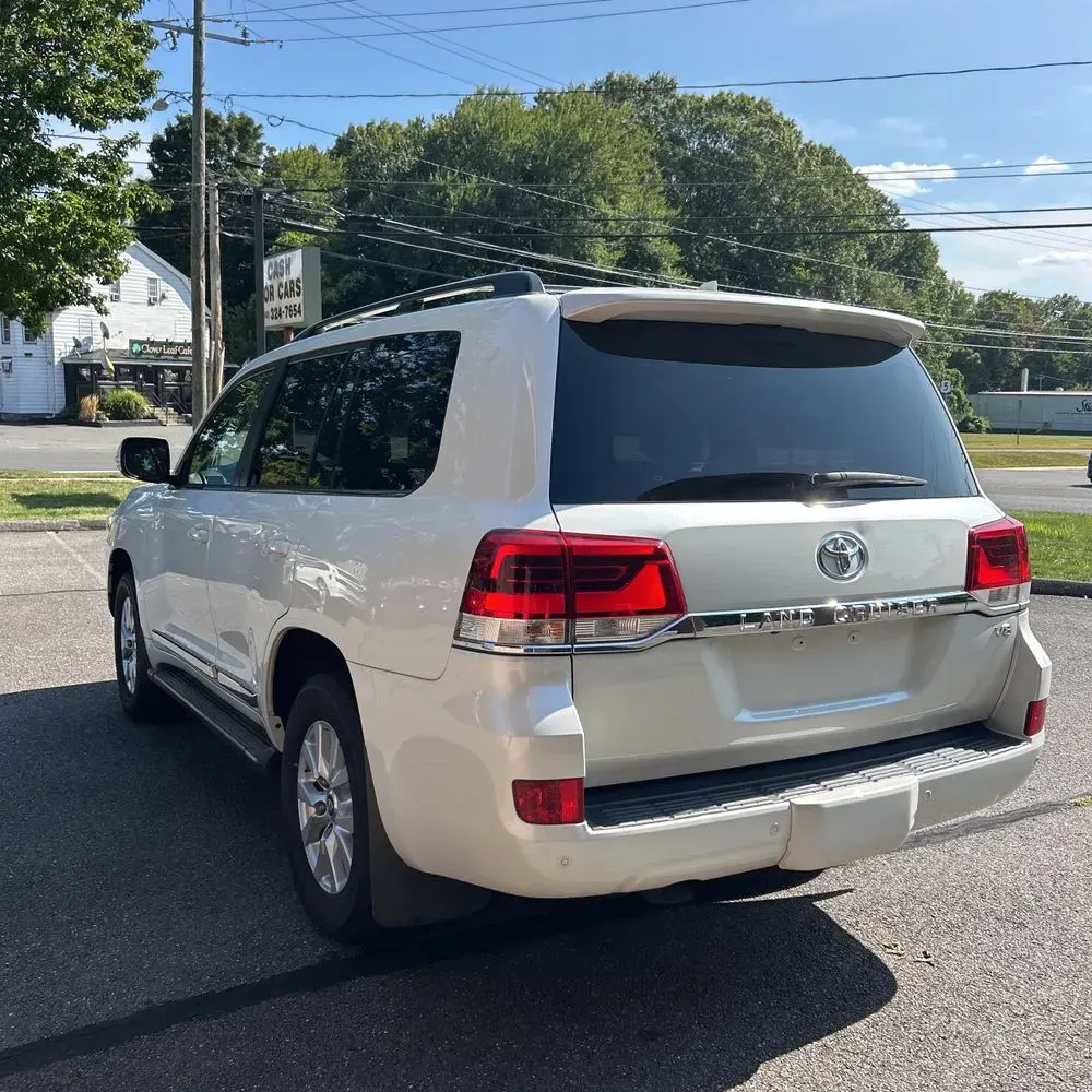 2019 Toyota Land Cruiser Base
