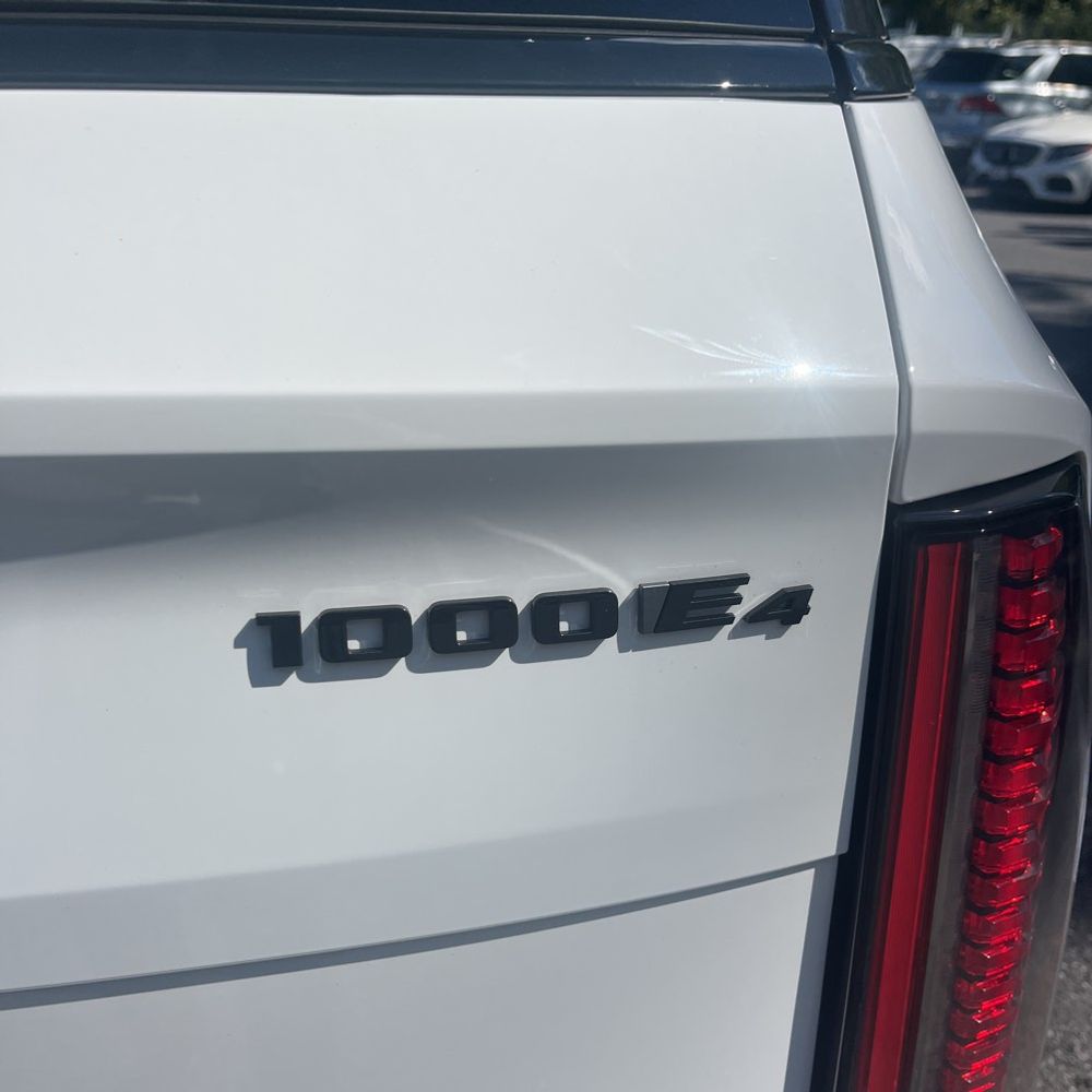 2025 Cadillac Escalade IQ Sport 2