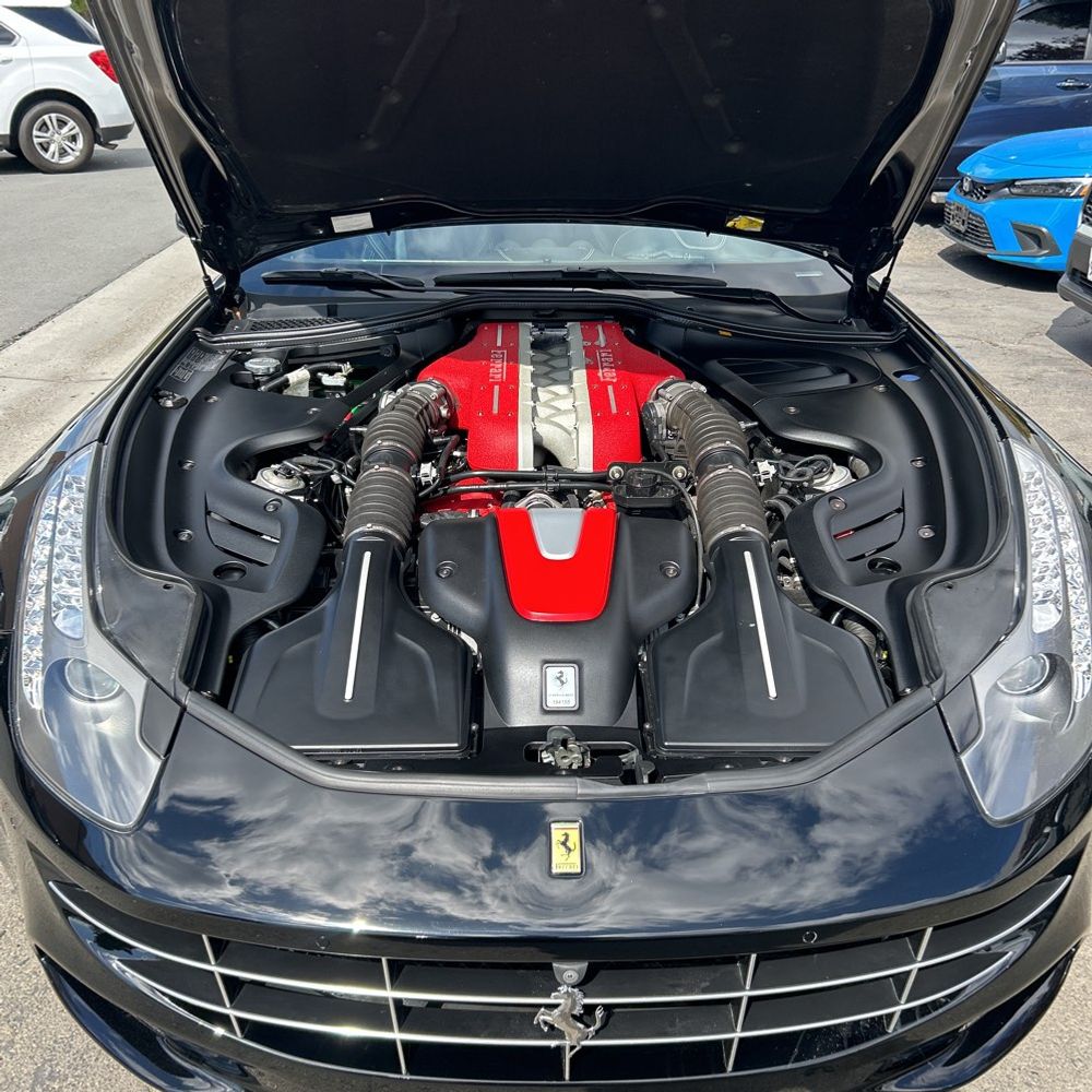 2012 Ferrari FF Base